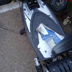 Motorized Scooter Gos 20-25 Mph Needs Battery Bought For $400Yours For $150  Obo 