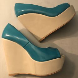 Green/Beige Patent Wedges