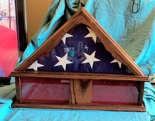 Collectable Vintage Flag in Soldiers Flag/Metals  Display Case