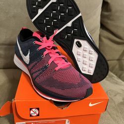 Brand New Nike Flyknit Trainer Grey/pink Size 8.5 Mens, 10 In Womans, Not Supreme, Off White, Travis Scott
