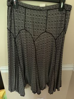 Women’s M Skirt