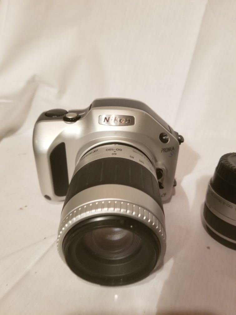 Nikon Pronea S film APS camera lx60-180 mm 1.4-5-5.6 30-60 lens