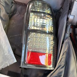 96-02 4runner taillights