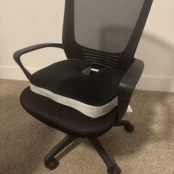 Small office chair