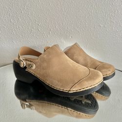 Rocky 4EurSole Tan Nubuck Leather Cottagecore Boho Flower Slip On Comfort Clogs