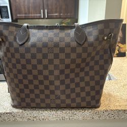 Louis Vuitton Neverfull MM 
