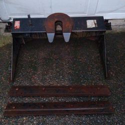Fifth Wheel Hitch $150
