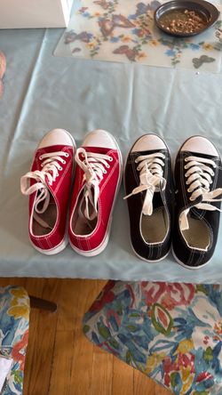 Two Pairs Canvas Low-Top Sneakers