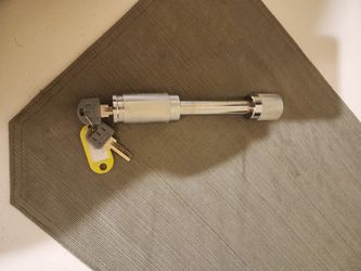 Hitch Lock Two Keys$15