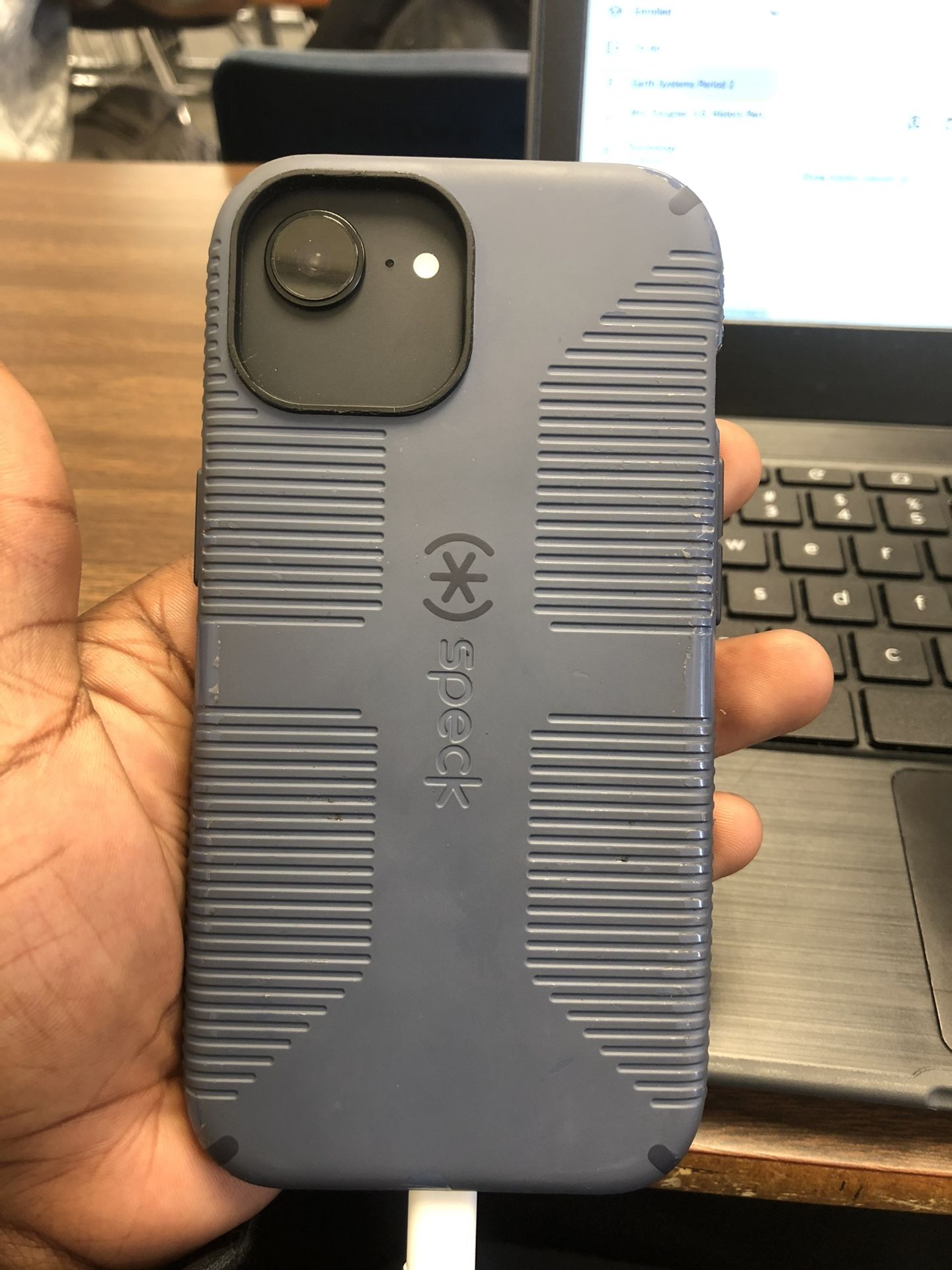 Iphone 16e black