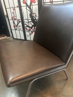 Carl Hansen & Søn CH401 Lounge Chair by Hans J. Wegner – Brown Leather – Authentic