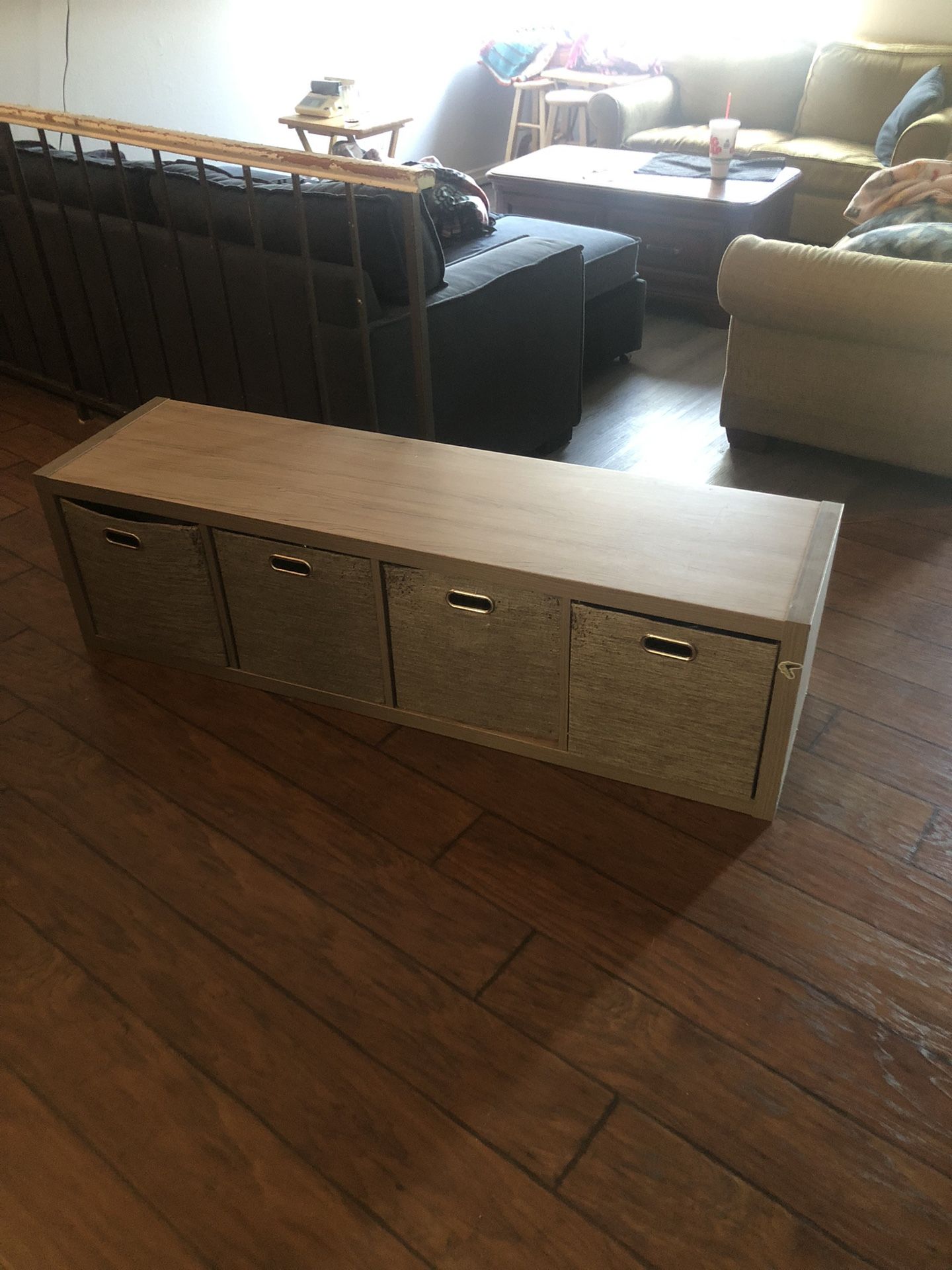 Organizer bench