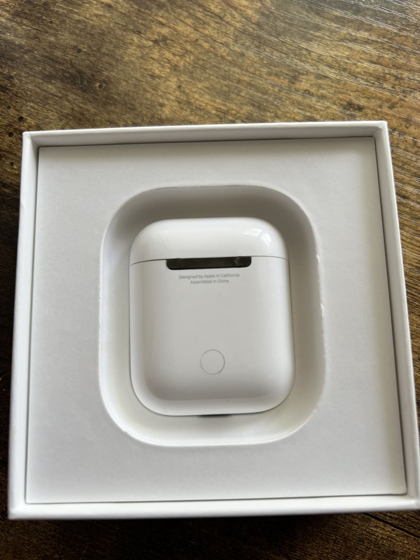 AirPods 1 Model number: A1523, A1722 Year introduced: 2016