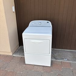 Whirlpool Electric Dryer (delivery available)