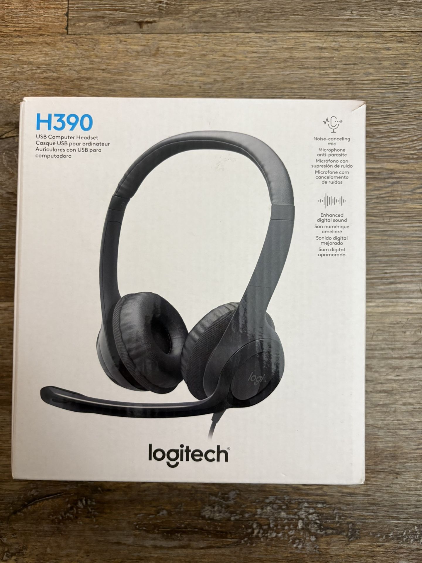 Logitech H390