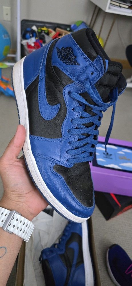 Jordan 1 High "Dark Marina Blue"