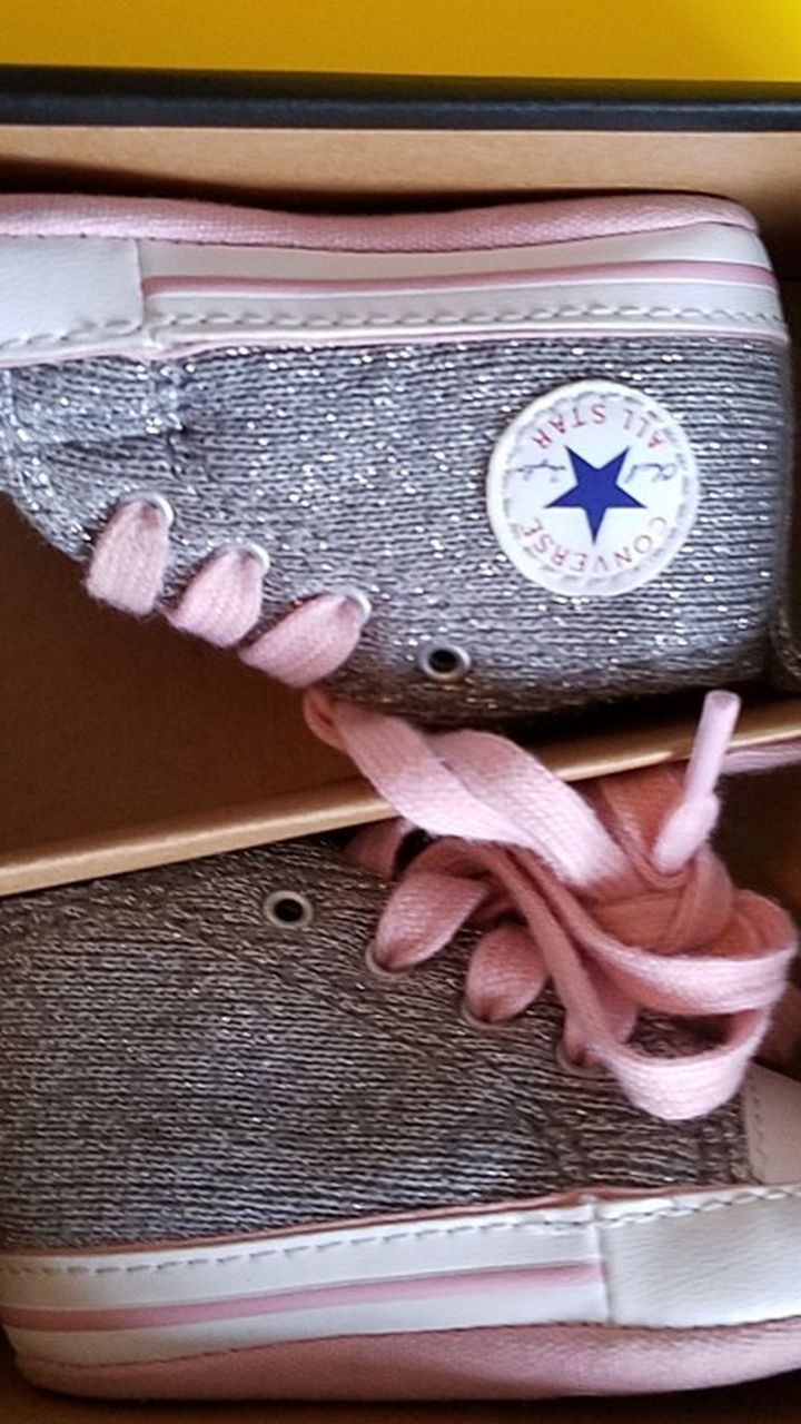 Converse First Star Infant Girl Crib Shoes. Sz 1