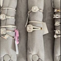 Jewelry/ Engagement/wedding Rings 
