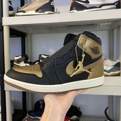 Air Jordan 1 Retro High OG Black Metallic Gold Men's Shoes DZ5485-071 Size 11