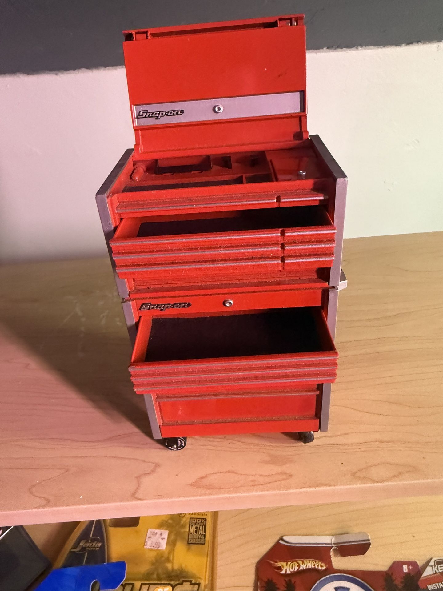 Snap On Metal Toy Tool Box W Snap On Car