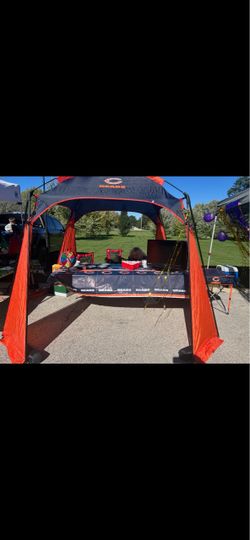 Chicago Bears Tailgate Tent & Folding Tailgate Table