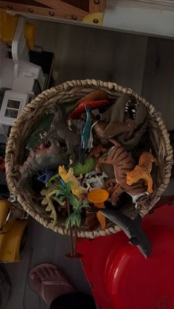 Animal toys