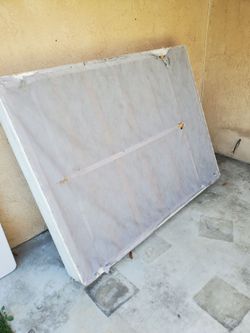 Haul away my queen box spring and 6 trash bags