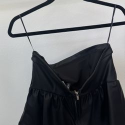 Black Flared Strapless Shirt 