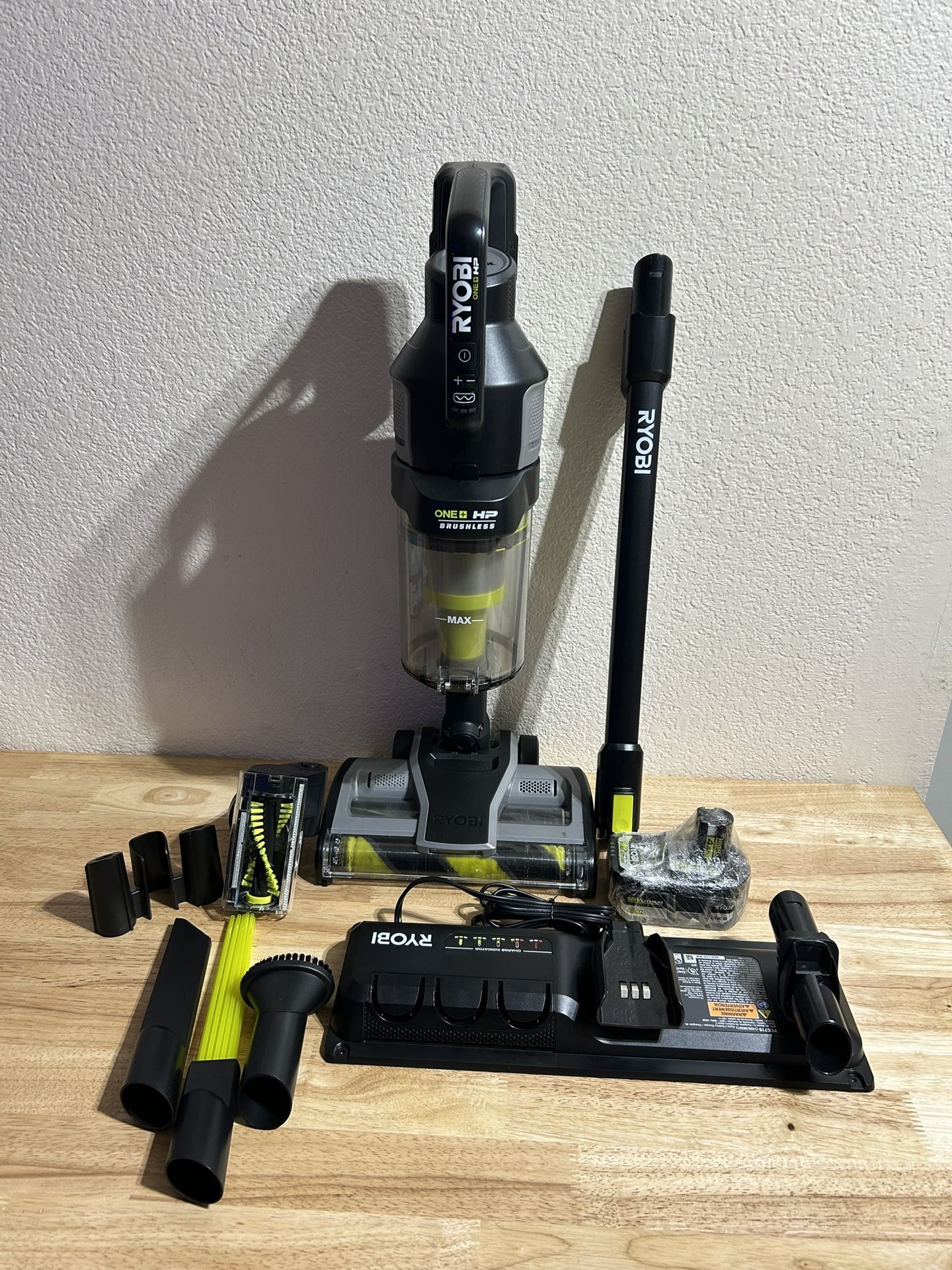 Ryobi 18V Advanced Stick Vacuum Used In Great Condition Kit With 4.0ah Battery 