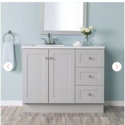 Bannister 43 in. Single Sink Pearl Gray Bath Vanity with Granite-Look Colorpoint White Cultured Marble Top (Assembled)