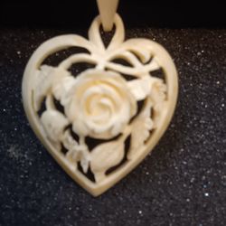 Elegant Hand Carved Heart Pendant Beaded Necklace