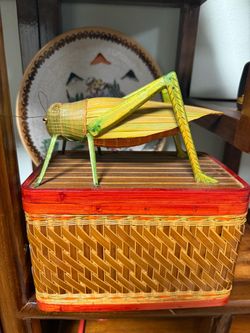 Vintage Bamboo Woven Keepsake Box with Grasshopper Figurine / Asian Decorative Box