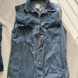 H&M Sleeveless Jean Jacket 
