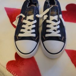 Levis Womans Shoes
