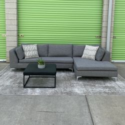 *Free Delivery* Gray Modern Sectional Couch Sofa