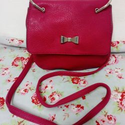 Candie's girly crossbody purse with bow