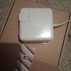Apple Mac Book Air Charger 