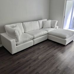 FREE DELIVERY 📦 White Cloud Couch