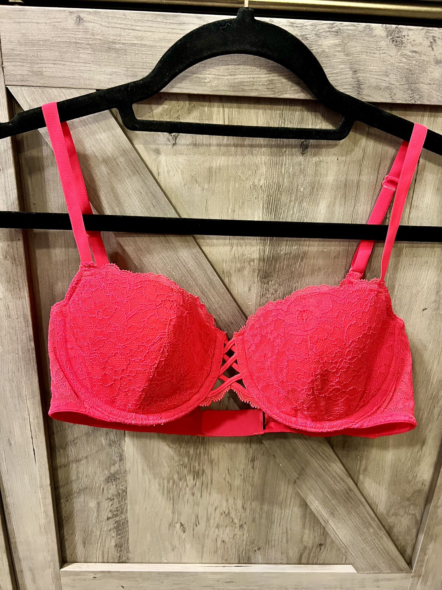 34C Red Victoria’s Secret Lacey Corset Style Lightly Lined Demi Bra
