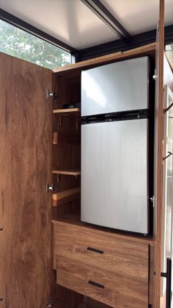 Small apartment refrigerator/freezer