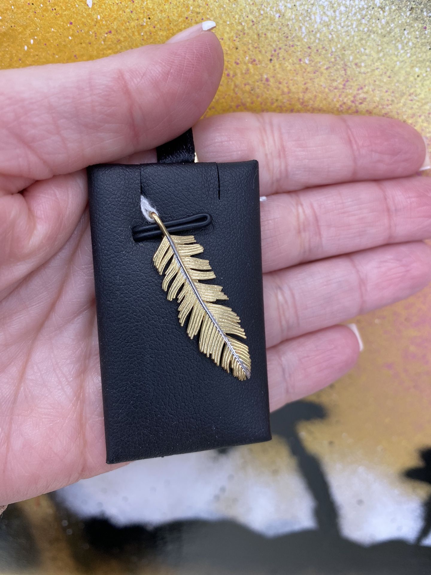 14k FEATHER CHARM 