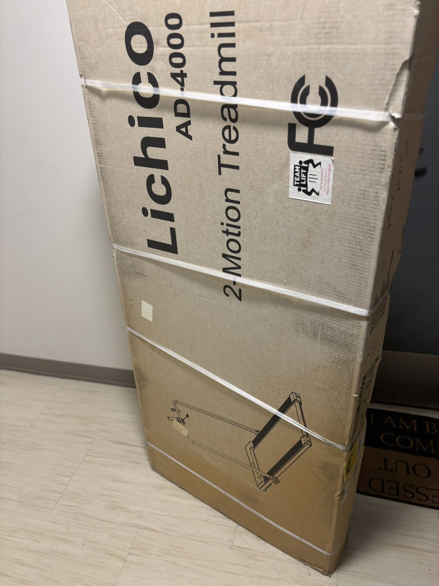 🏃‍♀️ Brand New Lichico Treadmill – Never Opened!