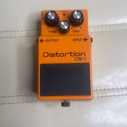 Boss DS-1 Distortion Guitar Effects Pedal 