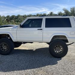2000 Jeep Cherokee