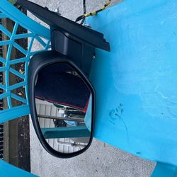 2007-2014 Chevy Tahoe Outside Mirrors ( Pair )