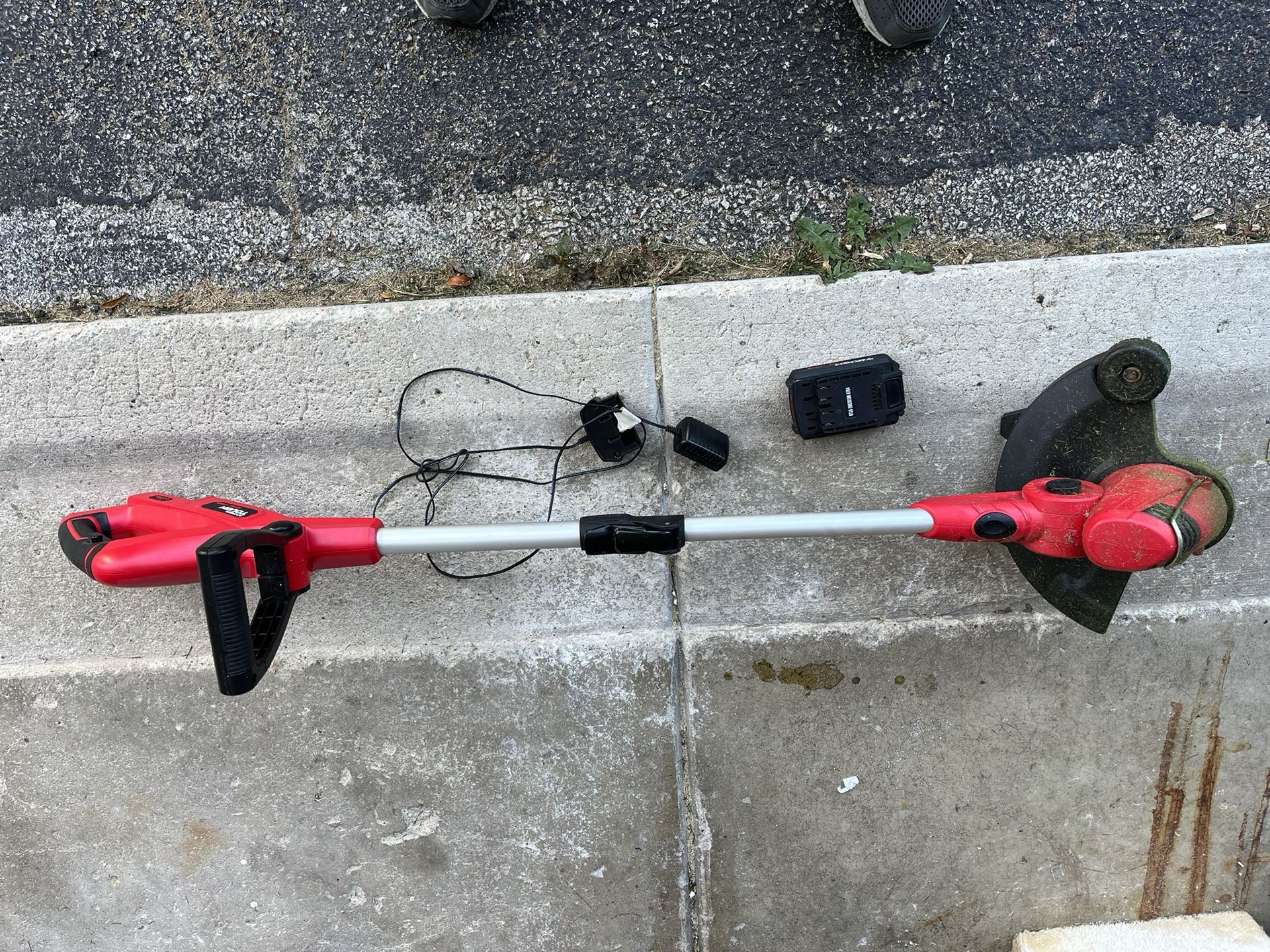 Hyper tough Weed Eater Cordless Rechargeable for Sale in Aurora, IL
