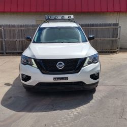 2019 Nissan Pathfinder $17500