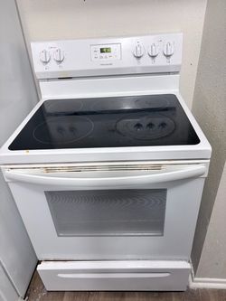 Frigidaire Electric Stove
