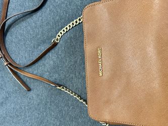 Michael Kors Leather Crossbody bag