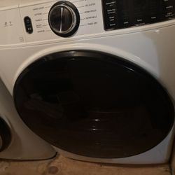 Washer and dryer set